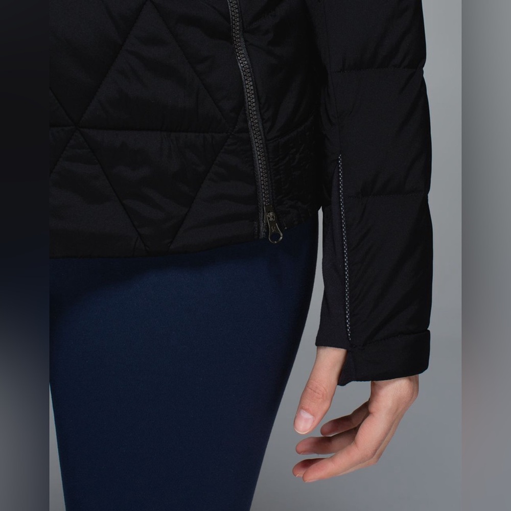 Lululemon Fluffed Up Pullover - Picture 4 of 16